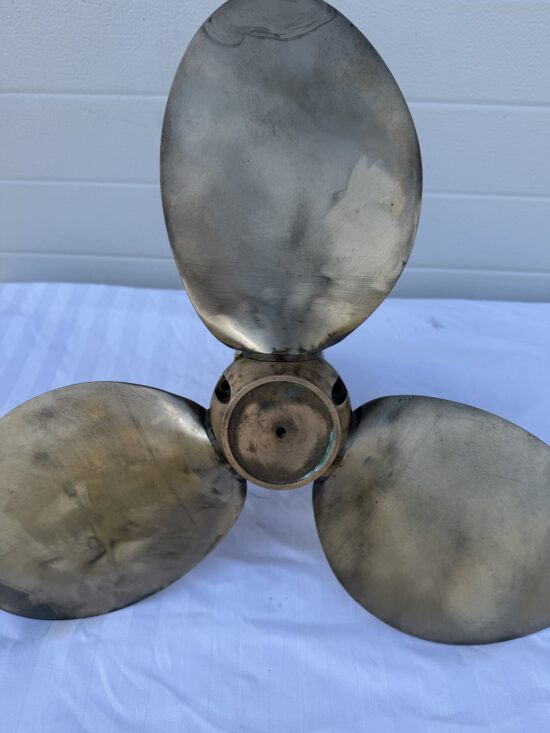 Varioprop folding 3-blade propeller