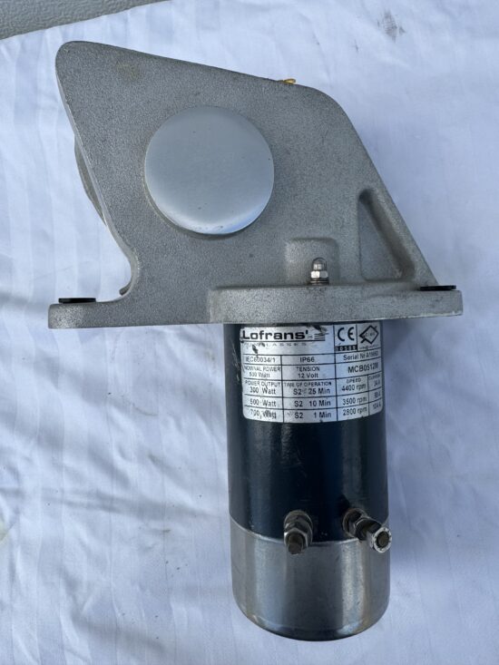 Electric anchor windlass